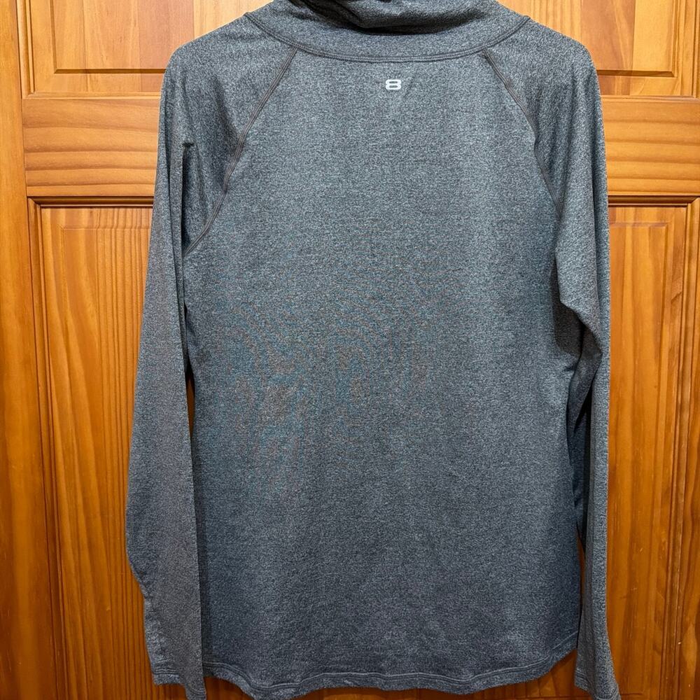 Super Cute Athletic Sweater Layer 8 Performance Grey and Pink Size L - Picture 2 of 3